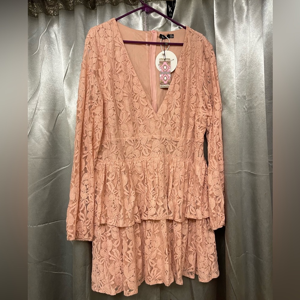 Plus size New with tags lace BooHoo dress